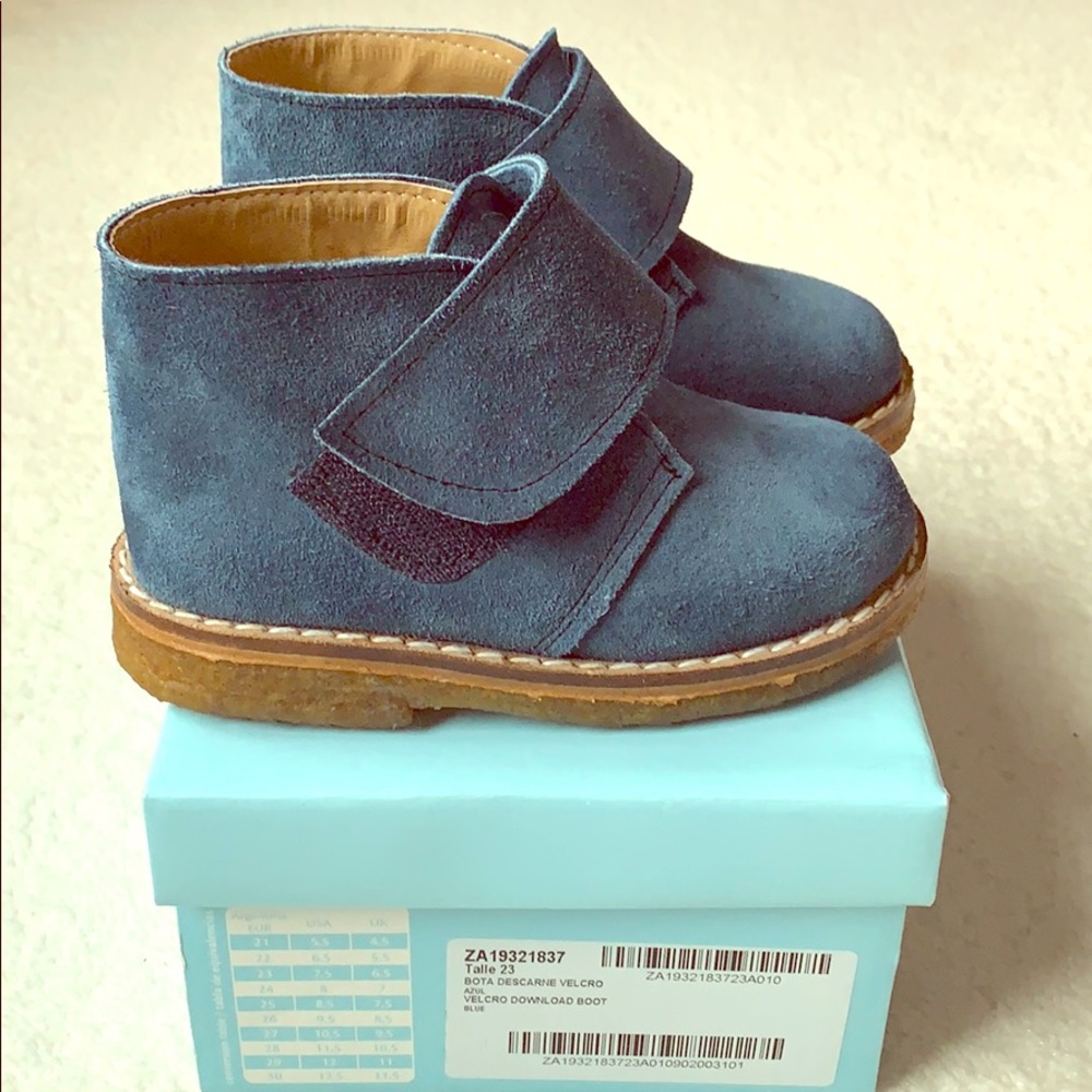 Toddler navy leather chukka boot